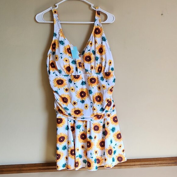 Summer Mae Women's Floral Swim Dress Tummy Control One Piece Swimsuit XXL NWT - Picture 2 of 10